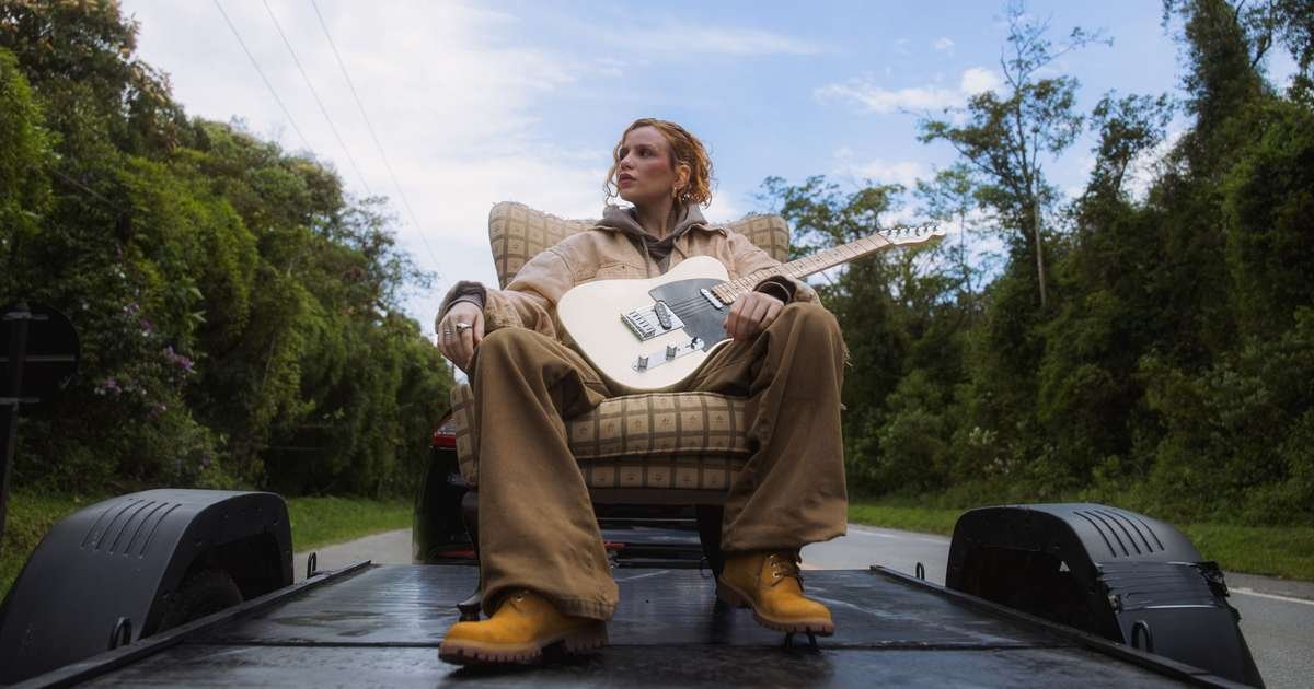 Carol Biazin e a Arte de Crescer sem Pressa: Reflexões sobre sua Carreira Carol Biazin e a Arte de Crescer sem Pressa: Reflexões sobre sua Carreira