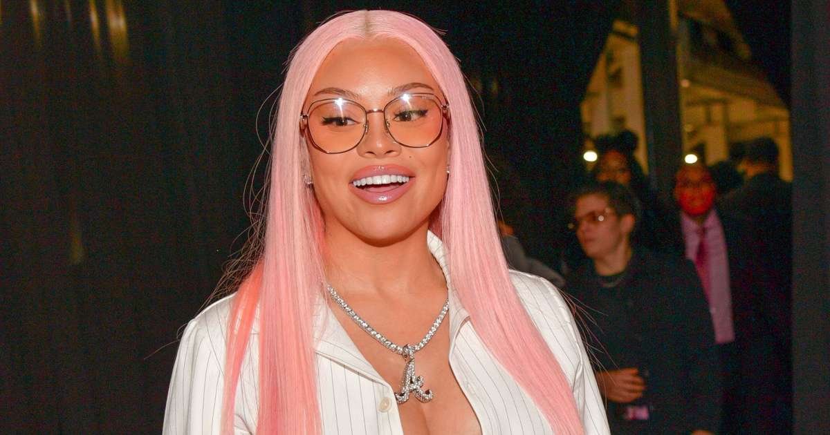 Latto Anuncia Gravidez na Capa do Novo Álbum ‘Big Mama’