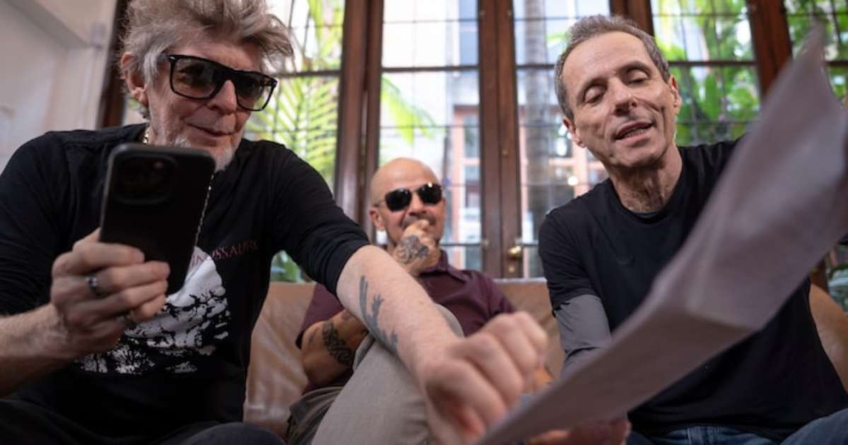 Titãs Iniciam Turnê ‘Cabeça Dinossauro’ Com Documento de Censura