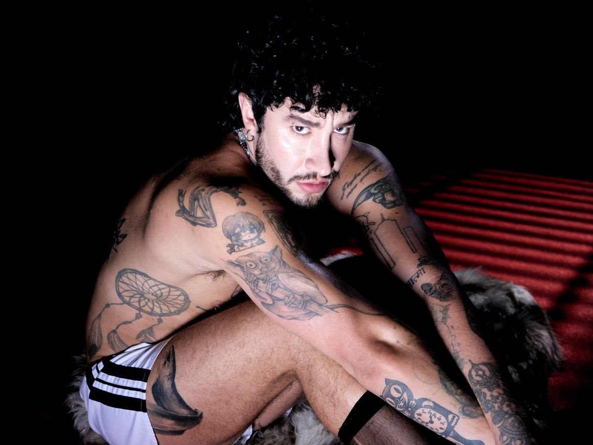 CHAMELEO Retorna com Impacto em ‘Curvas’ e Eleva Emoções ao Limite CHAMELEO Retorna com Impacto em ‘Curvas’ e Eleva Emoções ao Limite