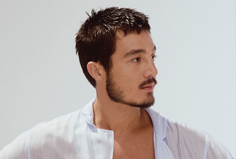 Novidades da Semana na Música: Tiago Iorc, Charlie Puth, RAYE e Outros Lançamentos Novidades da Semana na Música: Tiago Iorc, Charlie Puth, RAYE e Outros Lançamentos