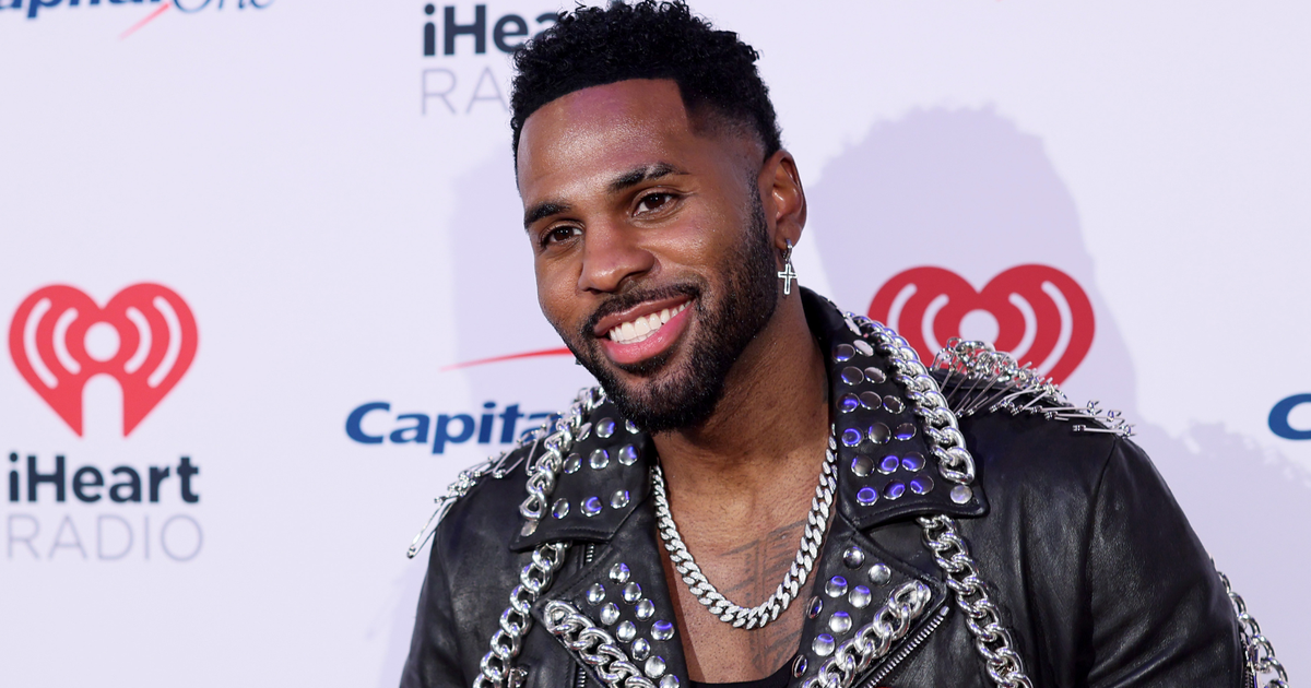 Julgamento de Jason Derulo: Produtor Acusa Cantor de Exclusão em ‘Savage Love’