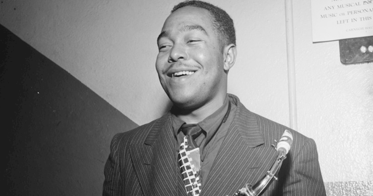 Charlie Parker: O Arquiteto do Bebop que Revolucionou a Linguagem do Jazz Moderno Charlie Parker: O Arquiteto do Bebop que Revolucionou a Linguagem do Jazz Moderno