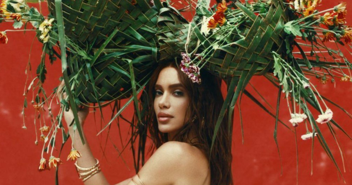 Anitta Revela Opções de Capas para o Álbum ‘EQUILIBRIVM’ e Gera Debate Entre Fãs Anitta Revela Opções de Capas para o Álbum ‘EQUILIBRIVM’ e Gera Debate Entre Fãs