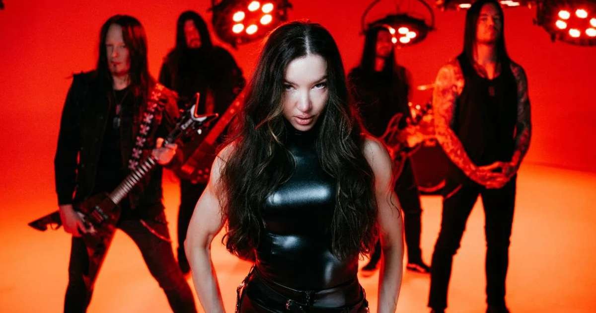 Arch Enemy Fala à RS Sobre Brasil, Lauren Hart, Alissa White-Gluz e Kiko Loureiro