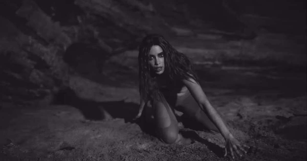 Anitta Lança Teaser de ‘CHOKA CHOKA’ com Shakira Anitta Lança Teaser de ‘CHOKA CHOKA’ com Shakira