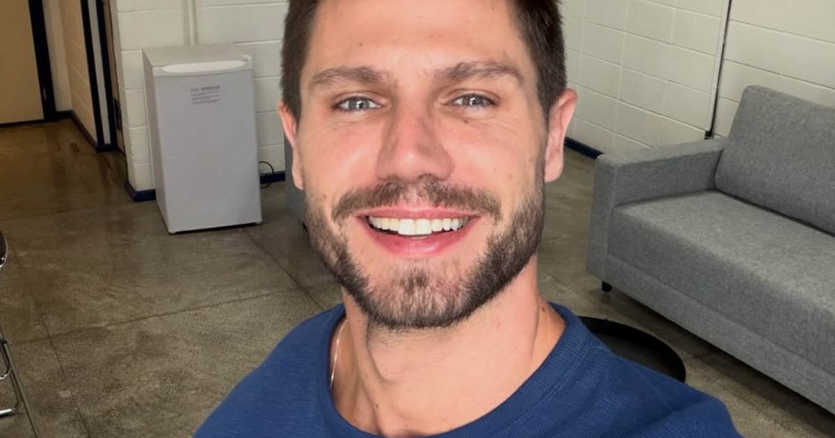 Jonas Sulzbach, do BBB, sofre acidente de carro e passa por momento delicado
