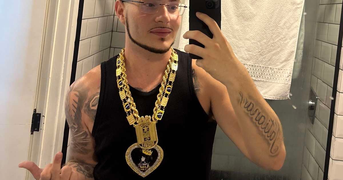 Luísa Sonza e a Relação com Fãs e Haters: Reflexões Antes do Lançamento de ‘Brutal Paraíso’ Luísa Sonza e a Relação com Fãs e Haters: Reflexões Antes do Lançamento de ‘Brutal Paraíso’