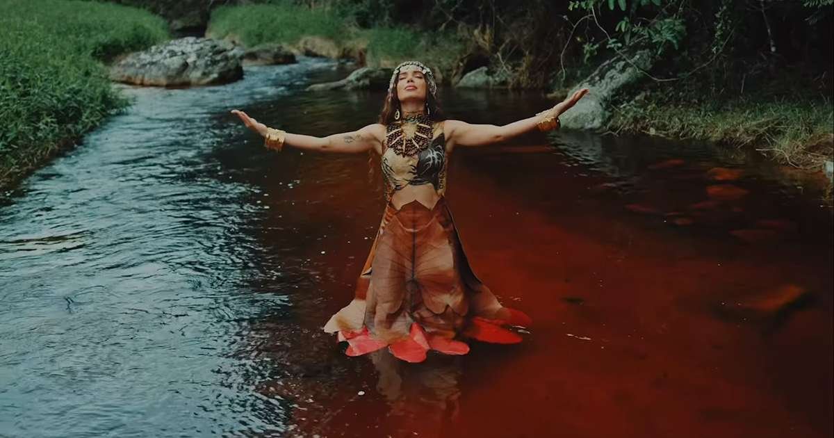 Anitta apresenta “Várias Quejas” no Saturday Night Live: Um marco na música brasileira