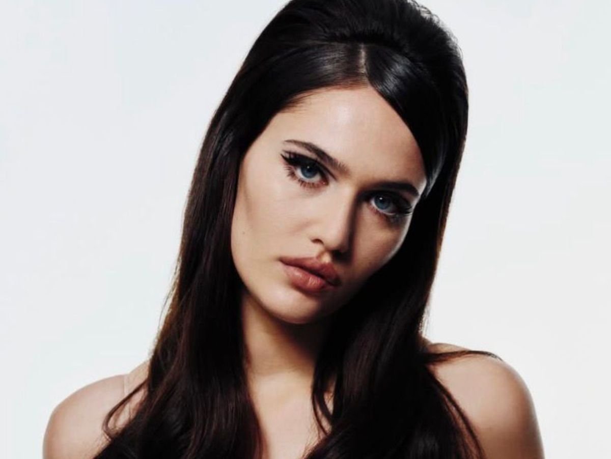 Quem é Sienna Spiro, a Promessa do Pop Alternativo com o Hit “Die On This Hill”?