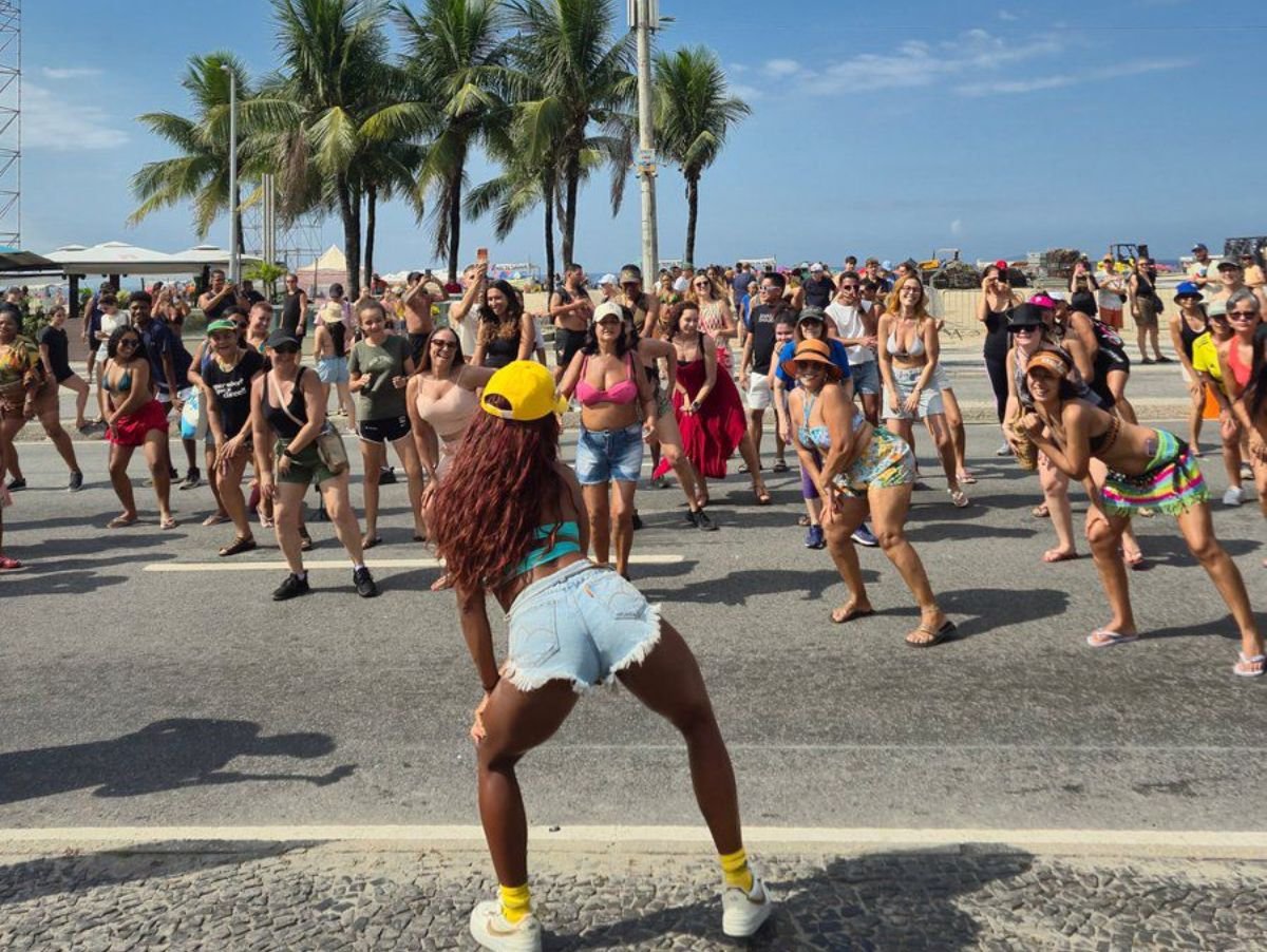 Preparativos para o Mega Show de Shakira em Copacabana