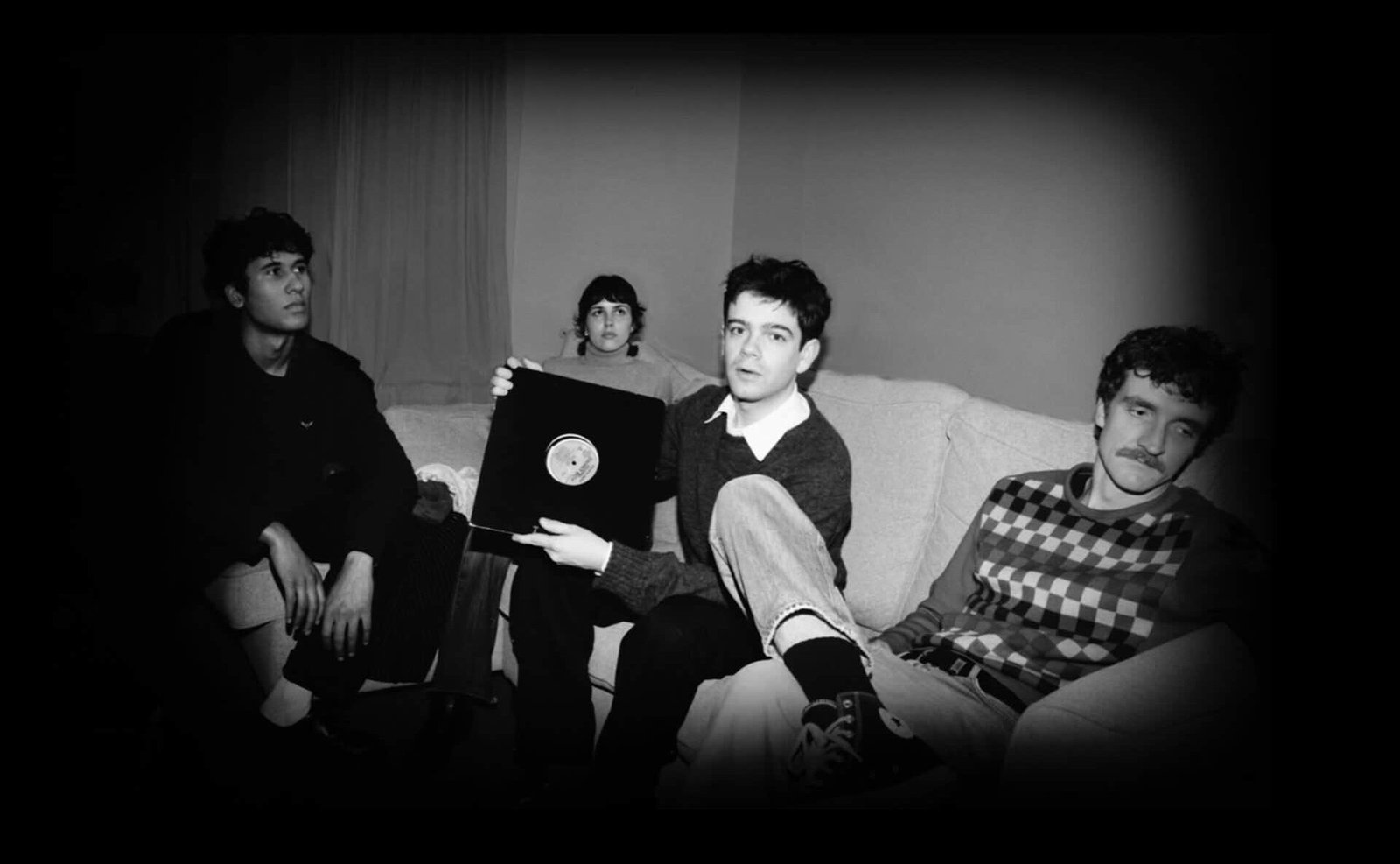 Ouça | My New Band Believe: O Álbum de Estreia Autointitulado