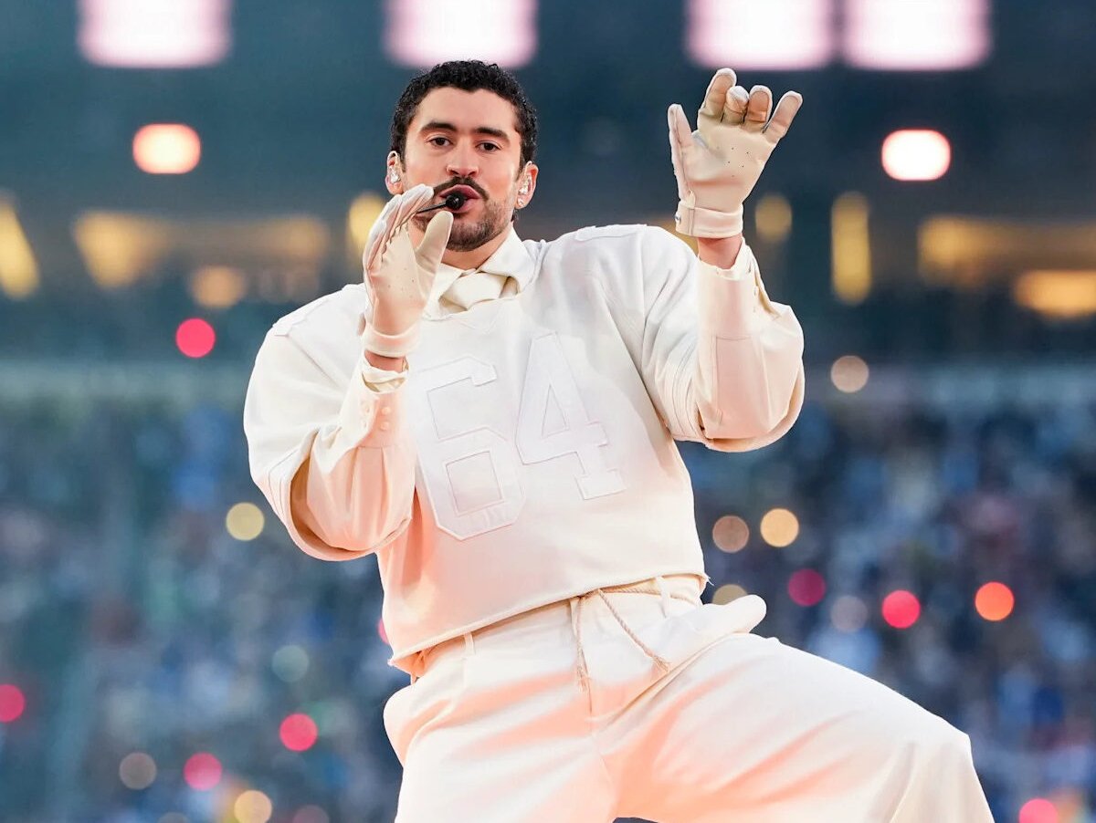 Bad Bunny quebra recorde com 57 semanas no nº1 da Hot Latin Songs
