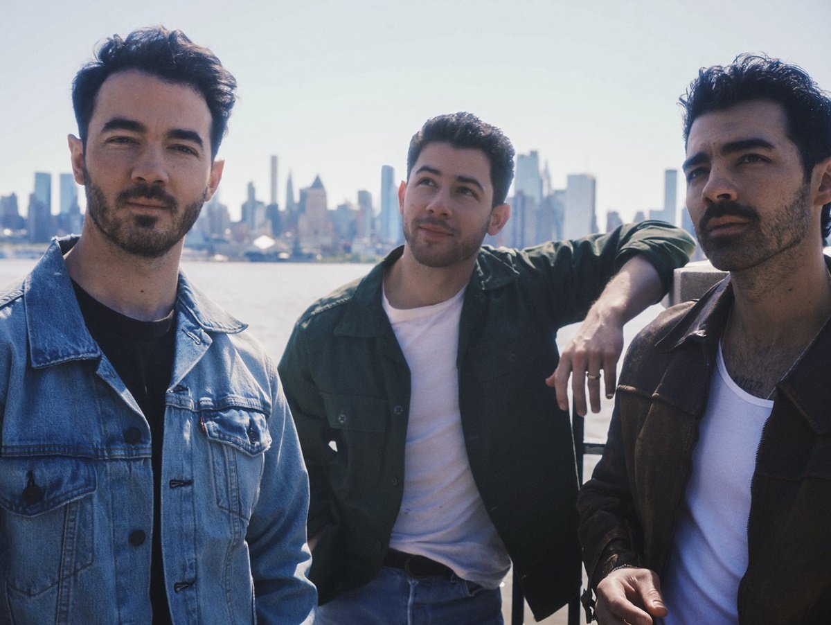 Playlist: confira a setlist da turnê “JONAS20 – GREETINGS FROM YOUR HOMETOWN”, dos Jonas Brothers!