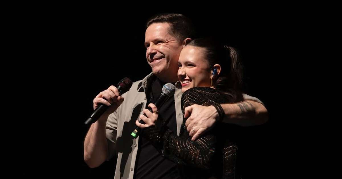 Neta de Elis Regina Faz Estreia nos Palcos no Show de 30 Anos do Pai, Pedro Mariano Neta de Elis Regina Faz Estreia nos Palcos no Show de 30 Anos do Pai, Pedro Mariano