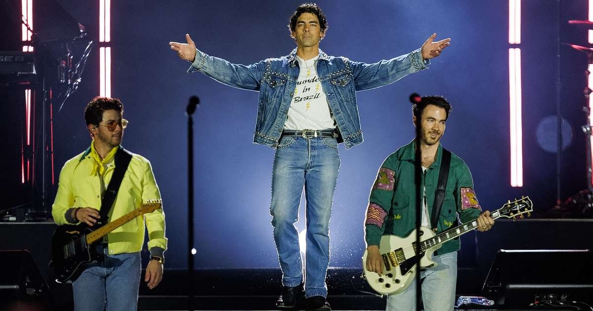 Jonas Brothers em SP: Joe Jonas Usa Jaqueta com Mensagem Especial