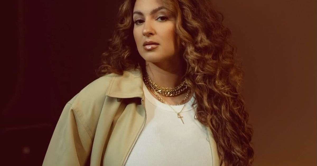 Tori Kelly e seu Top 4 de Vocalistas Favoritas: Uma Discussão nas Redes Sociais